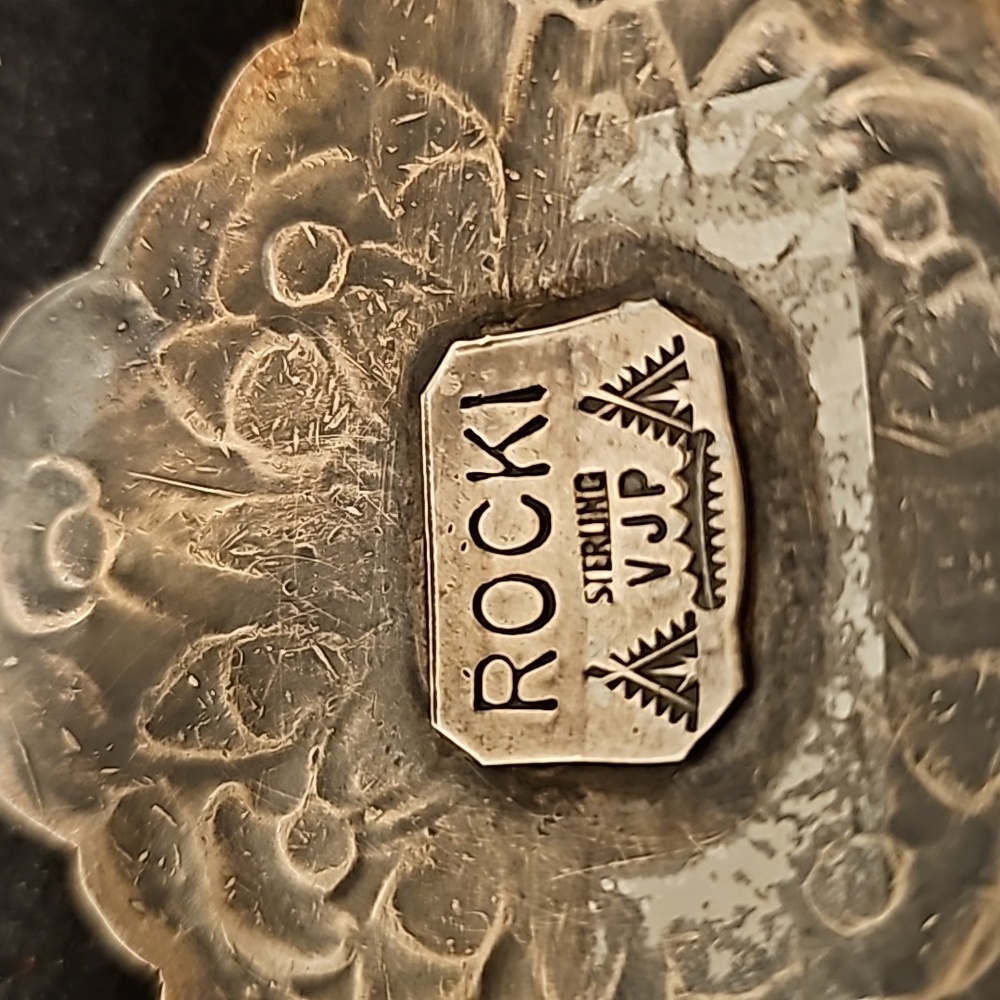 Rocki Gorman Navajo design pendant - Picture 3 of 6